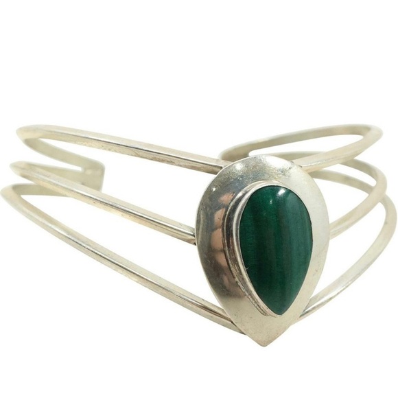 Carolyn Pollack Sterl Silver “V" Cuff Bracelet with Malachite 2 1/4 in. x 2 in.